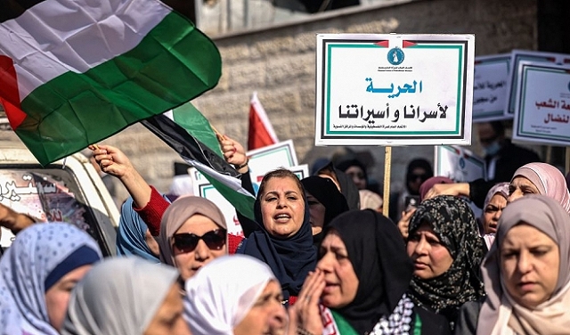 خطوات تصعيدية جديدة ضد 13 أسيرة يقبعن في سجن "الدامون"
