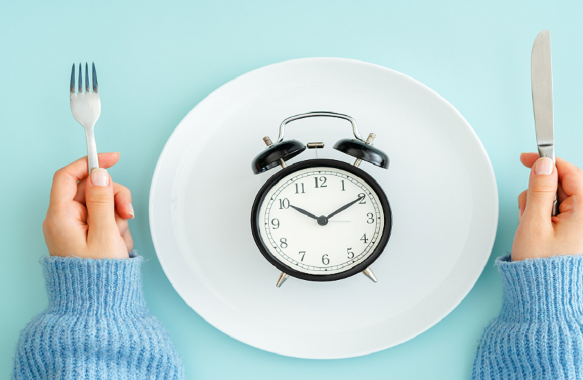 دراسة تكشف تأثيرا خطيرا للصيام المتقطع على فئة عمرية محددة
