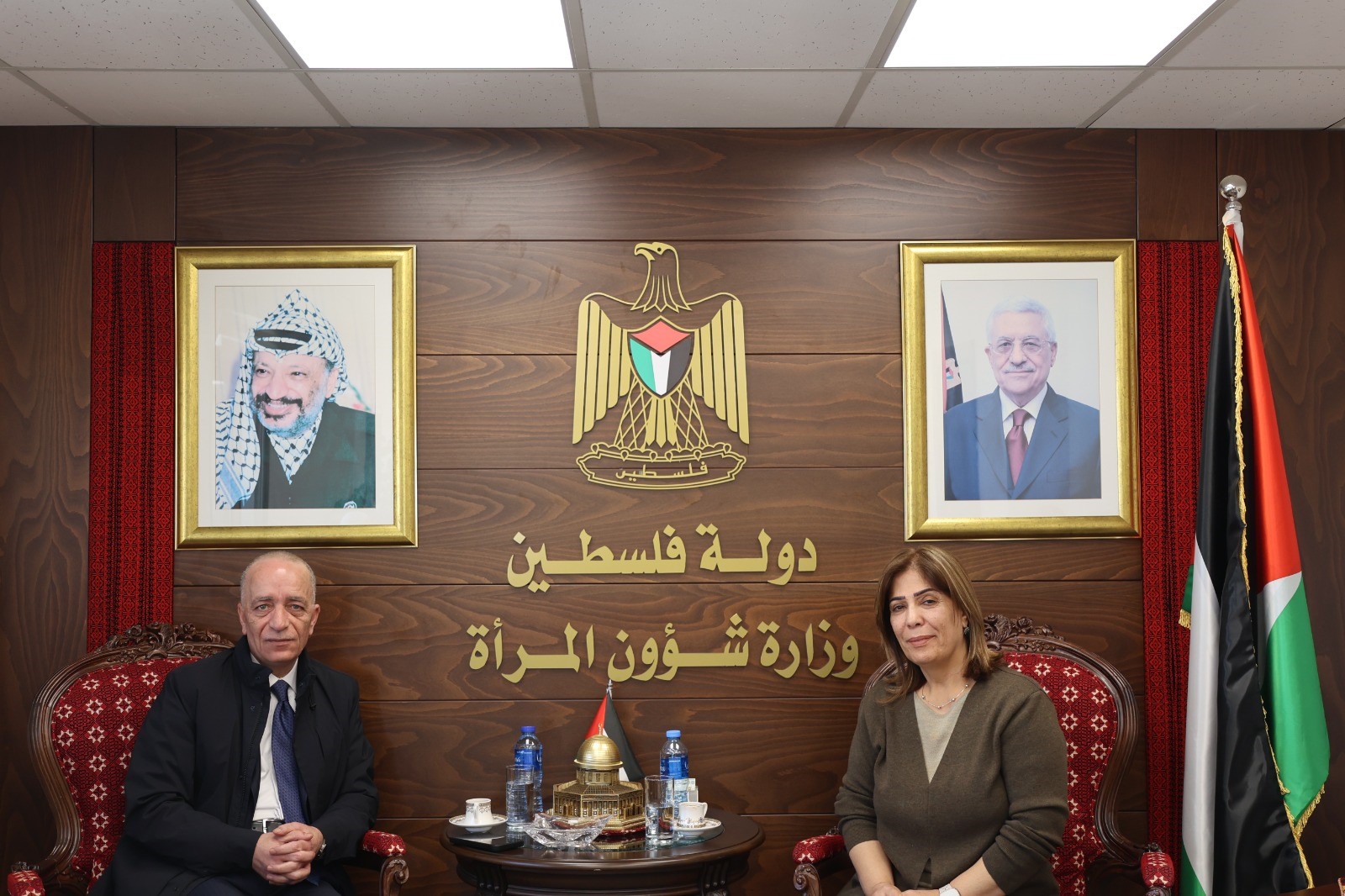 وزيرة شؤون المرأة تلتقي رئيس سلطة الأراضي لبحث آليات دعم وحماية حيازة النساء للأراضي والأصول العقارية

