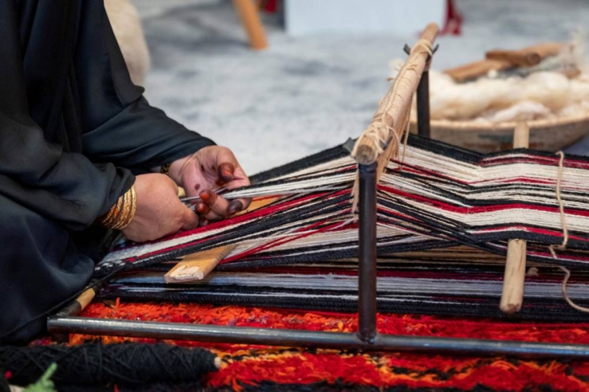 المرأة السعودية تسرد التاريخ بالحِرف اليدوية
