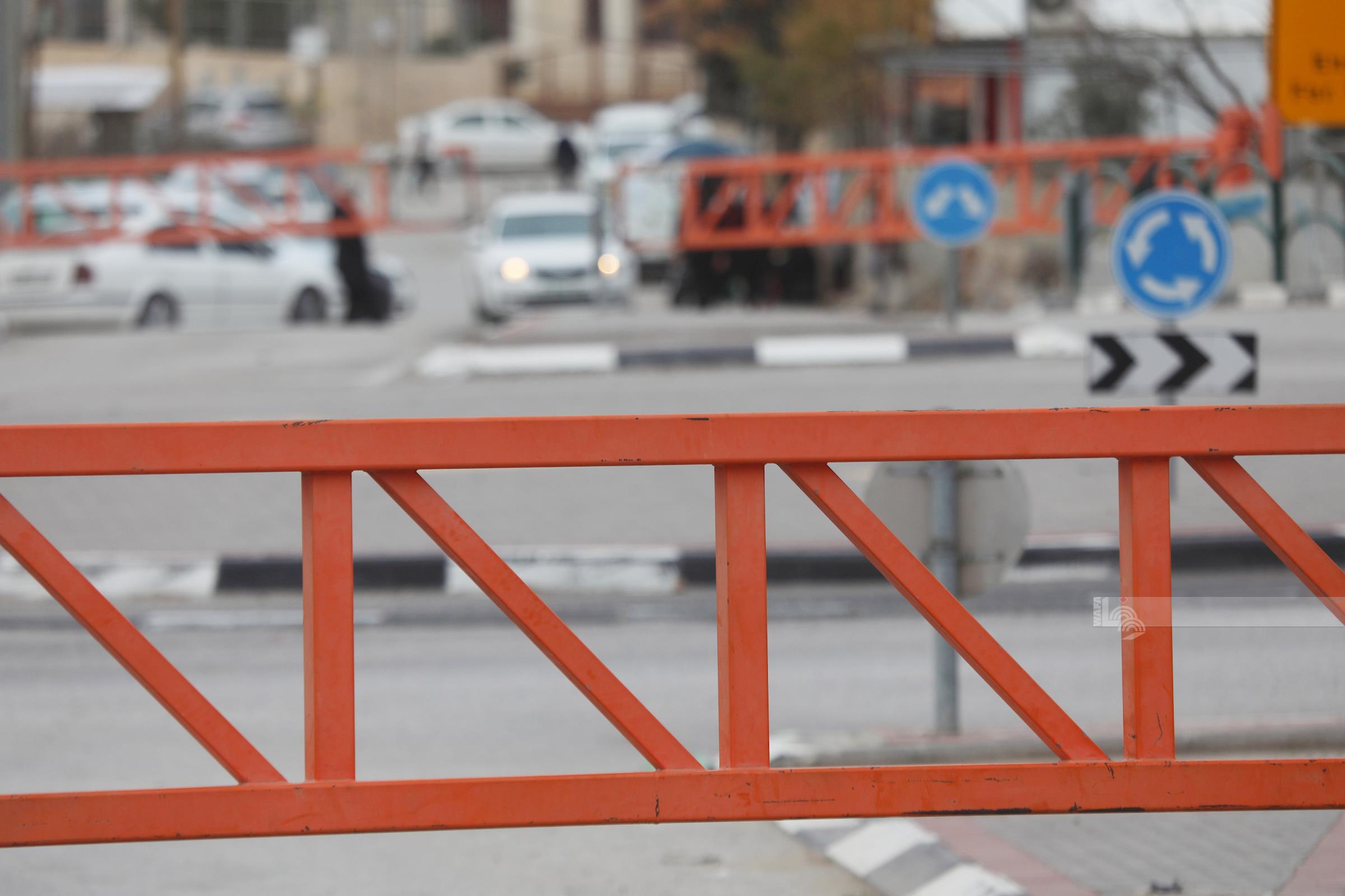 الاحتلال يضيق الخناق على محافظات الضفة ويعرقل تنقل المواطنين
