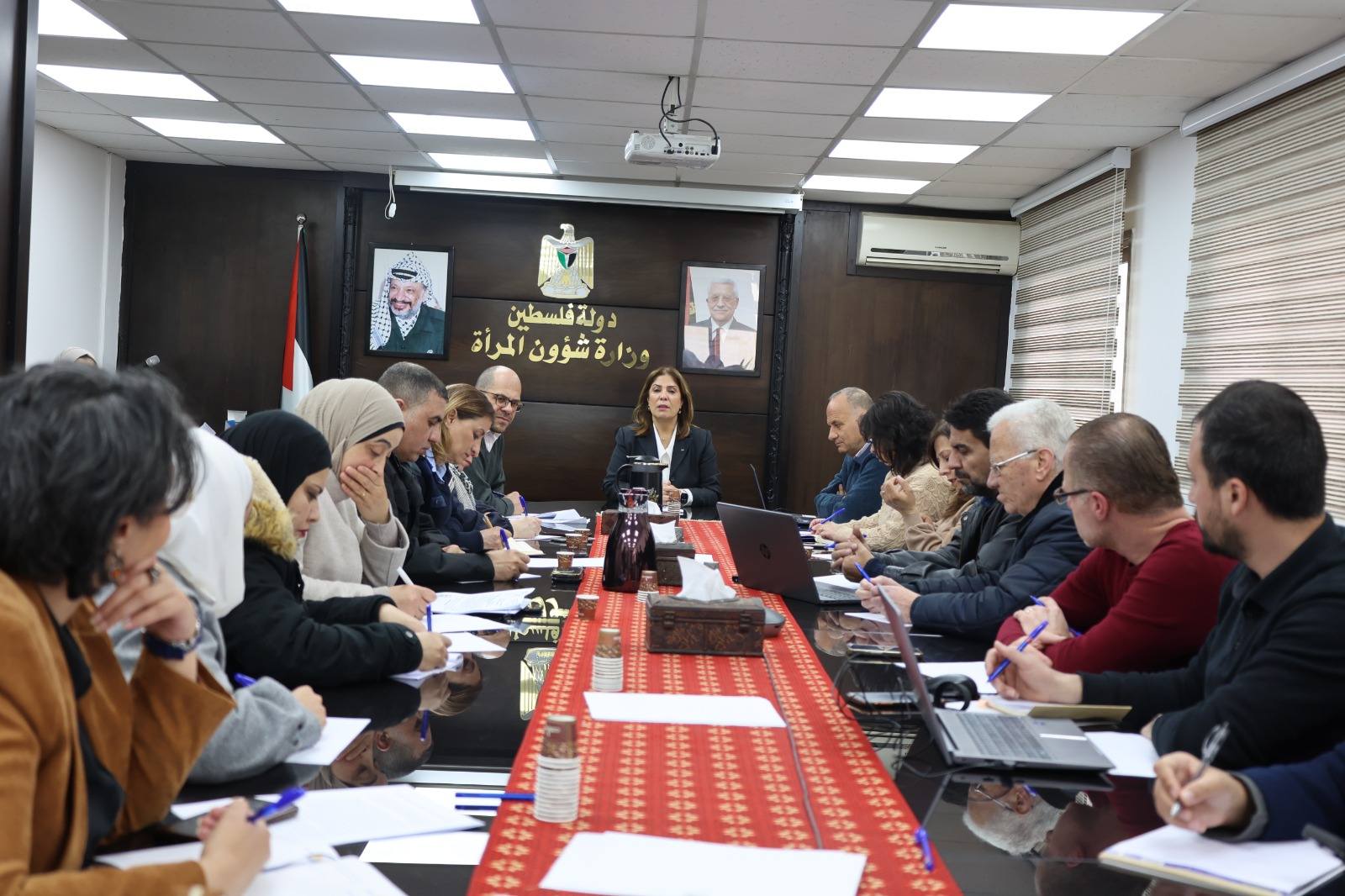 وزارة شؤون المرأة تعقد لقاءً تشاورياً لمناقشة التقاطعات والتدخلات الحكومية في الاستراتيجية الوطنية عبر القطاعية للمساواة وتمكين المرأة 2025-2027