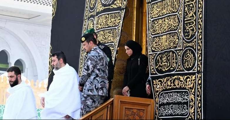  أول ظهور علني لزوجة أحمد الشرع
