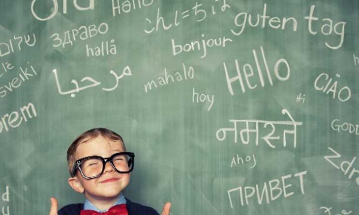 دراسة: الأخ الأكبر قد يبطئ تطور اللغة لدى شقيقه الأصغر
