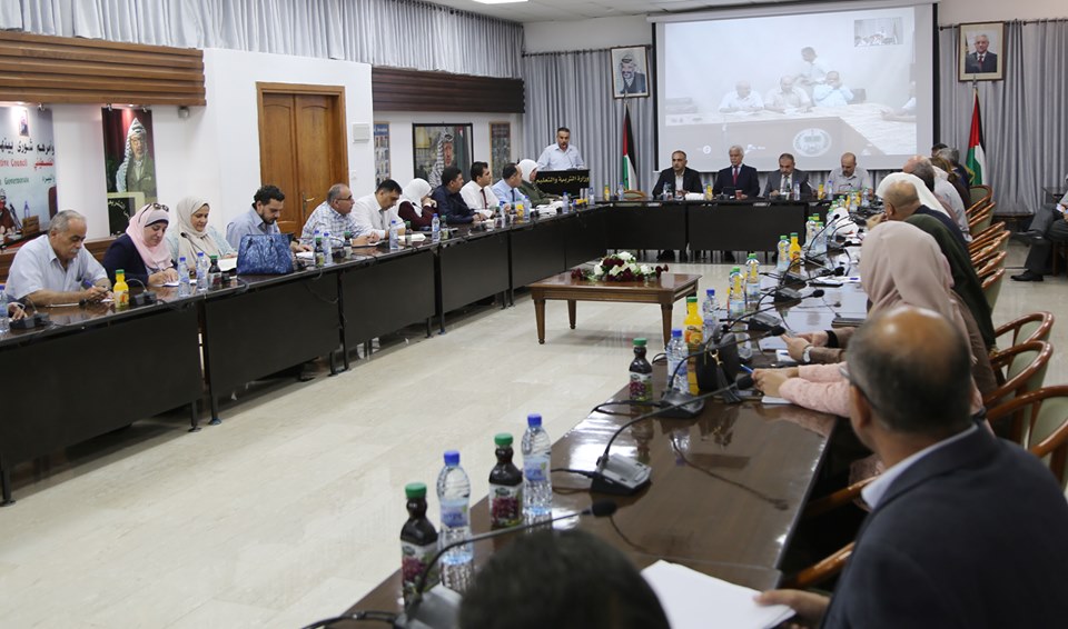 عورتاني يعلن "ستيم فلسطين" برنامجاً أساسياً من برامج الوزارة
