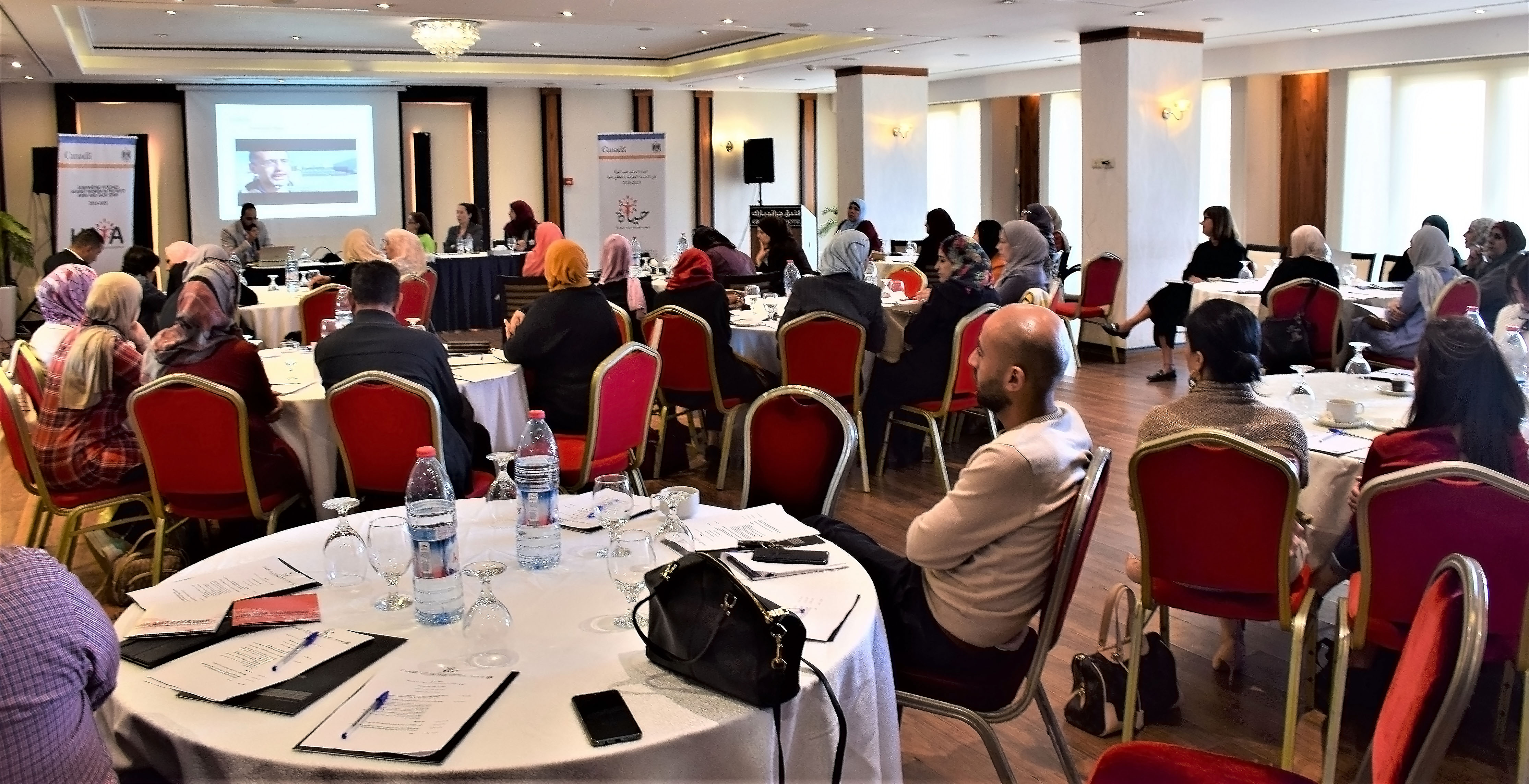 وزاره الحكم المحلي وبرنامج الأمم المتحدة للمستوطنات البشرية تطلقان سلسلة ورش عمل متخصصة لضمان توفير أماكن عامة آمنة وشاملة للنساء والفتيات الفلسطينيات في إطار برنامج حياة المشترك 

