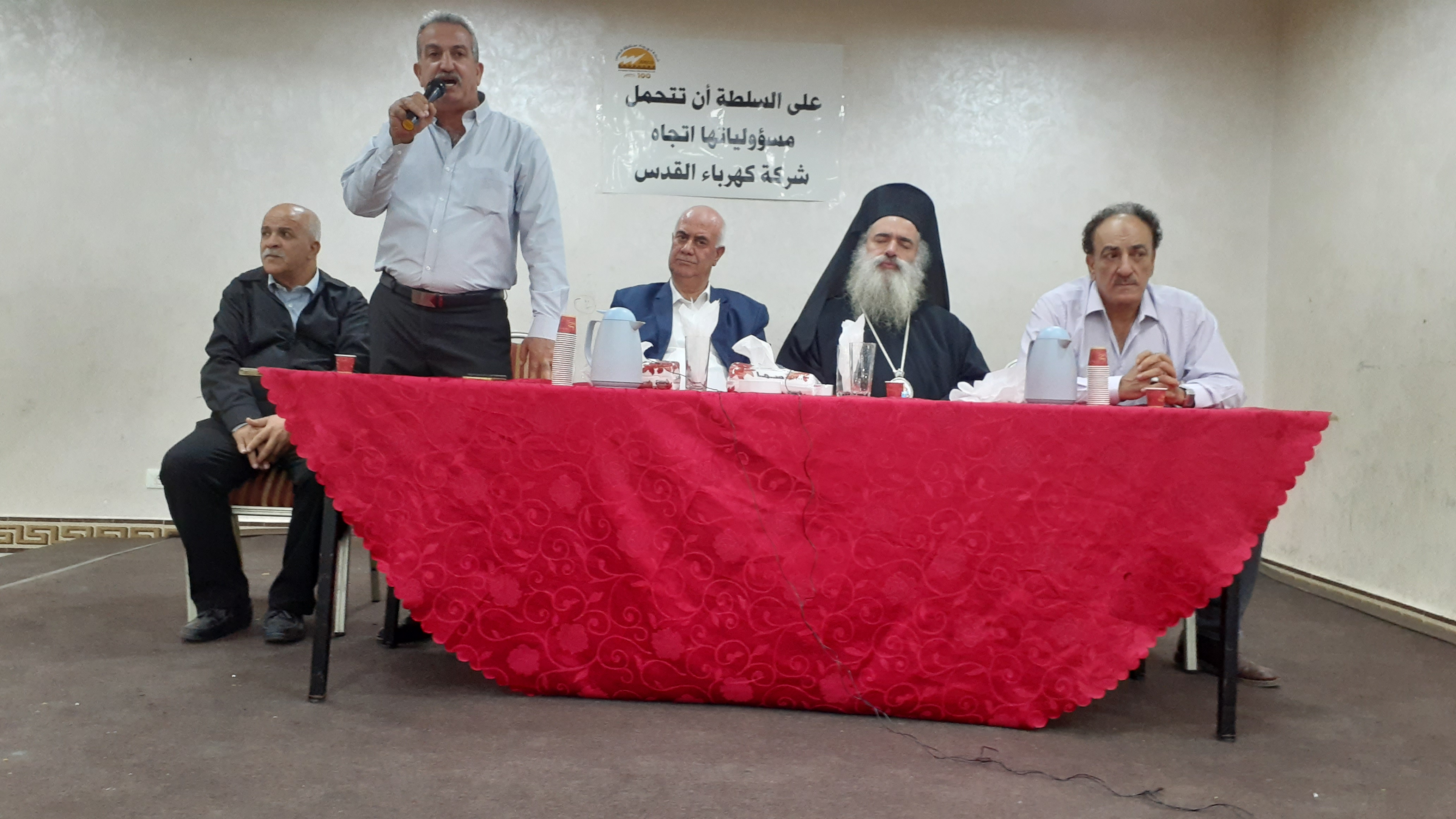 نقابة العاملين في كهرباء القدس: في حال قطعت كهرباء اسرائيل التيار سيتضرر بالقطع ما بين 40 إلى 50 الف مشترك
