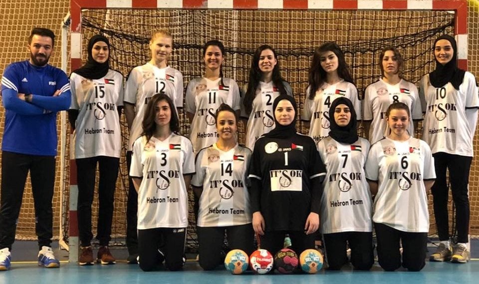 فريق آنسات صالة بلدية الخليل بكرة اليد يعود من فرنسا بعد زيارة ناجحة
