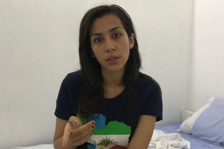 الفلبين تمنح وضعية لاجئ لملكة الجمال الإيرانية
