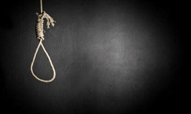 غزة: إصابة خطيرة لشاب حاول الانتحار
