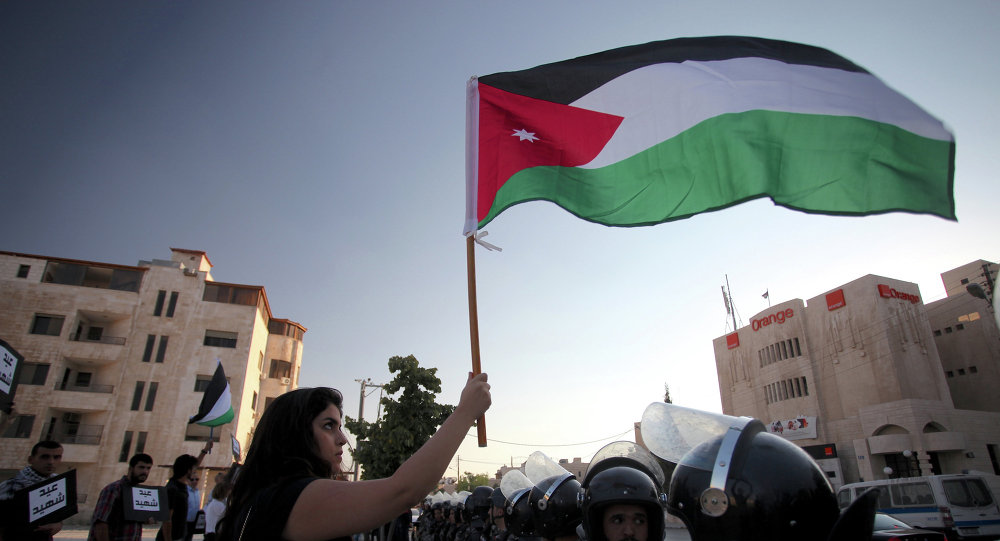 انتشار العنف الإلكتروني ضد النساء في الأردن... والبرلمانيات أكثر تعرضا
