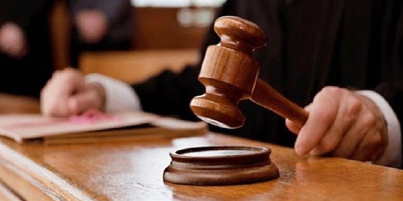 جريمة بشعة .. تغليظ عقوبة شاب اغتصب والدته في الأردن
