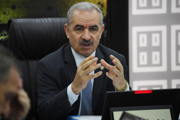 اشتية: عام 2020 سيكون عام الشباب الفلسطيني ورصدنا 100 مليون دولار لدعمهم
