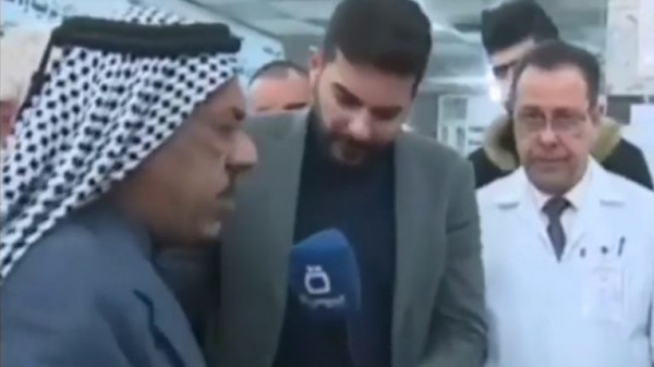 شاهد لحظة وفاة مُسن عراقي أثناء مقابلة تلفزيونية على الهواء مباشرة
