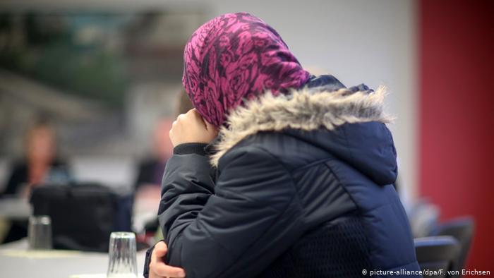  ما سبب زيادة نسبة الطلاق بين اللاجئين السوريين في ألمانيا؟
