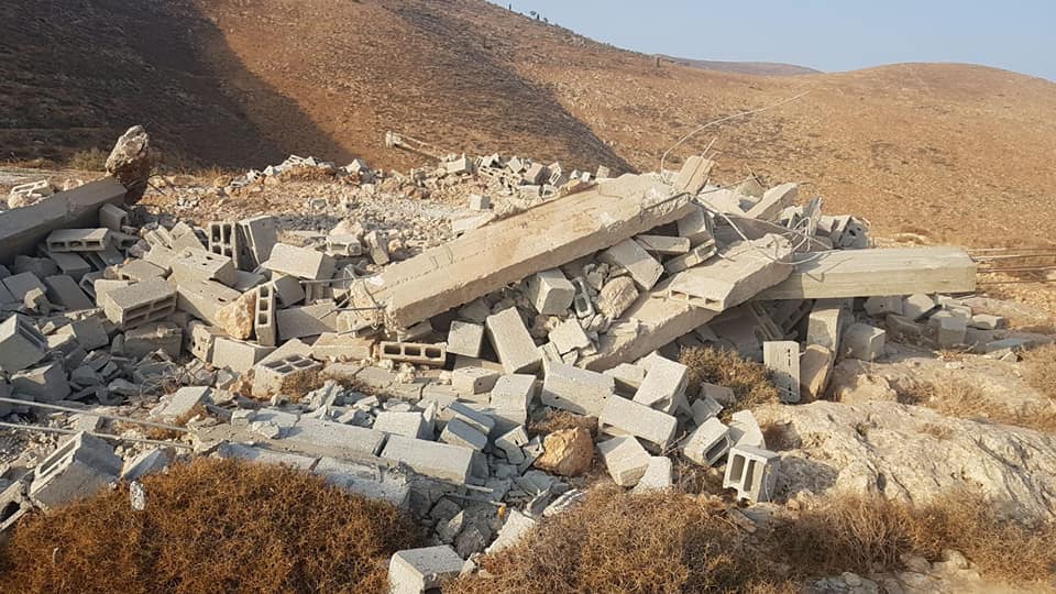 الاحتلال يهدم منزلا قيد الانشاء جنوب طوباس
