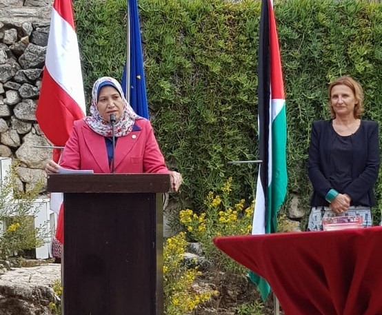 حمد تؤكد على عمق العلاقة الفلسطينية النمساوية
