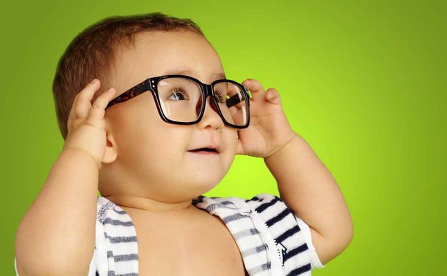 دراسة حديثة تكشف ممن يتوارث الأطفال ذكاءهم!
