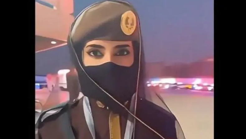 أول شابة سعودية تعمل في دورية "هجانة" أمنية.. تخطف الأنظار

