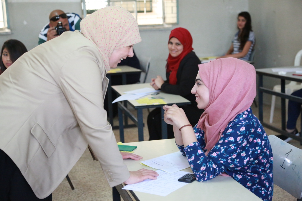 المحافظ غنام تؤكد أن الطلبة والشباب سلاح الدولة بالتعليم