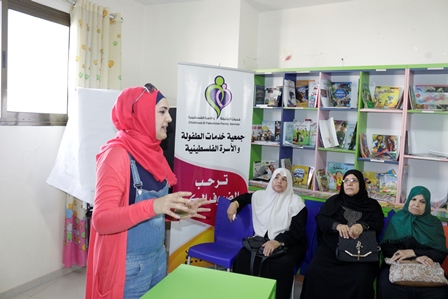    المرأة العاملة  تنفذ ورشة بعنوان " دور المرأة في المشاركة السياسية والمواطنة "

