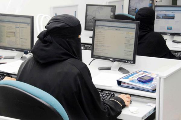 تراجع بطالة النساء في السعودية إلى 12.3 % بالربع الثاني من عام 2019
