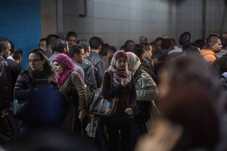 Egyptian Women Use Social Media to Test Roles
