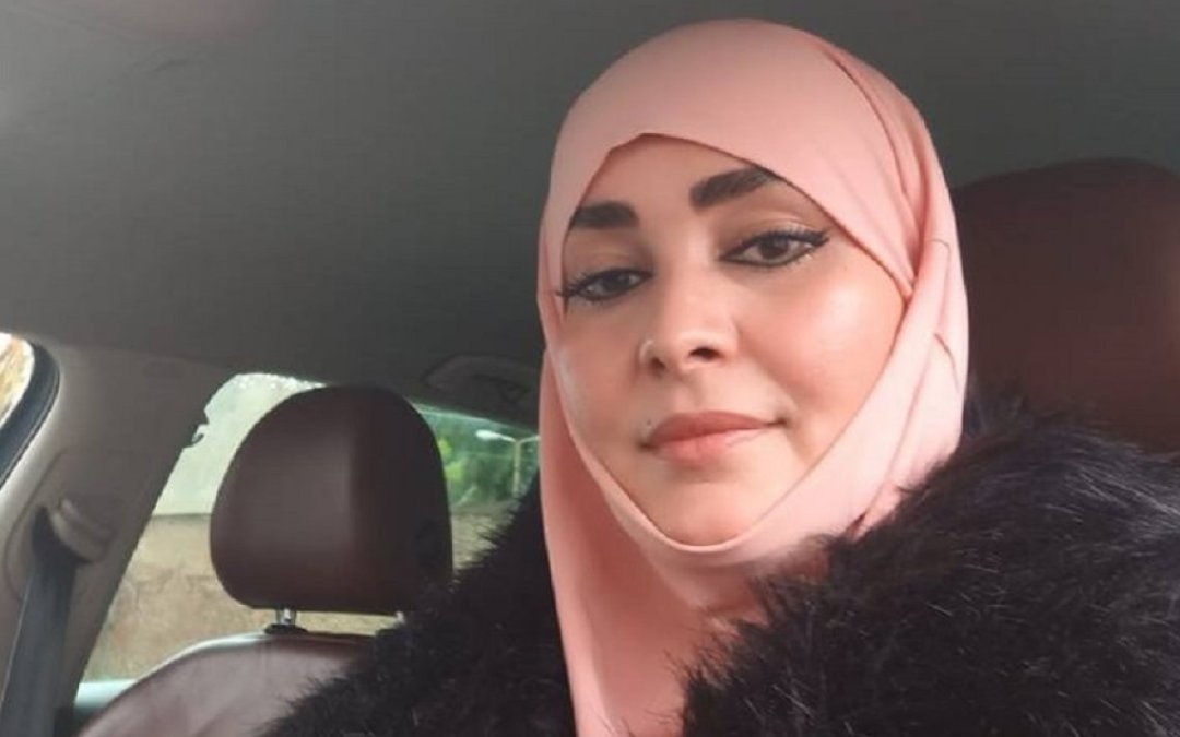 اعتداء على نائبة جزائرية …نزعوا حجابها وهددوها بتصويرها عارية!