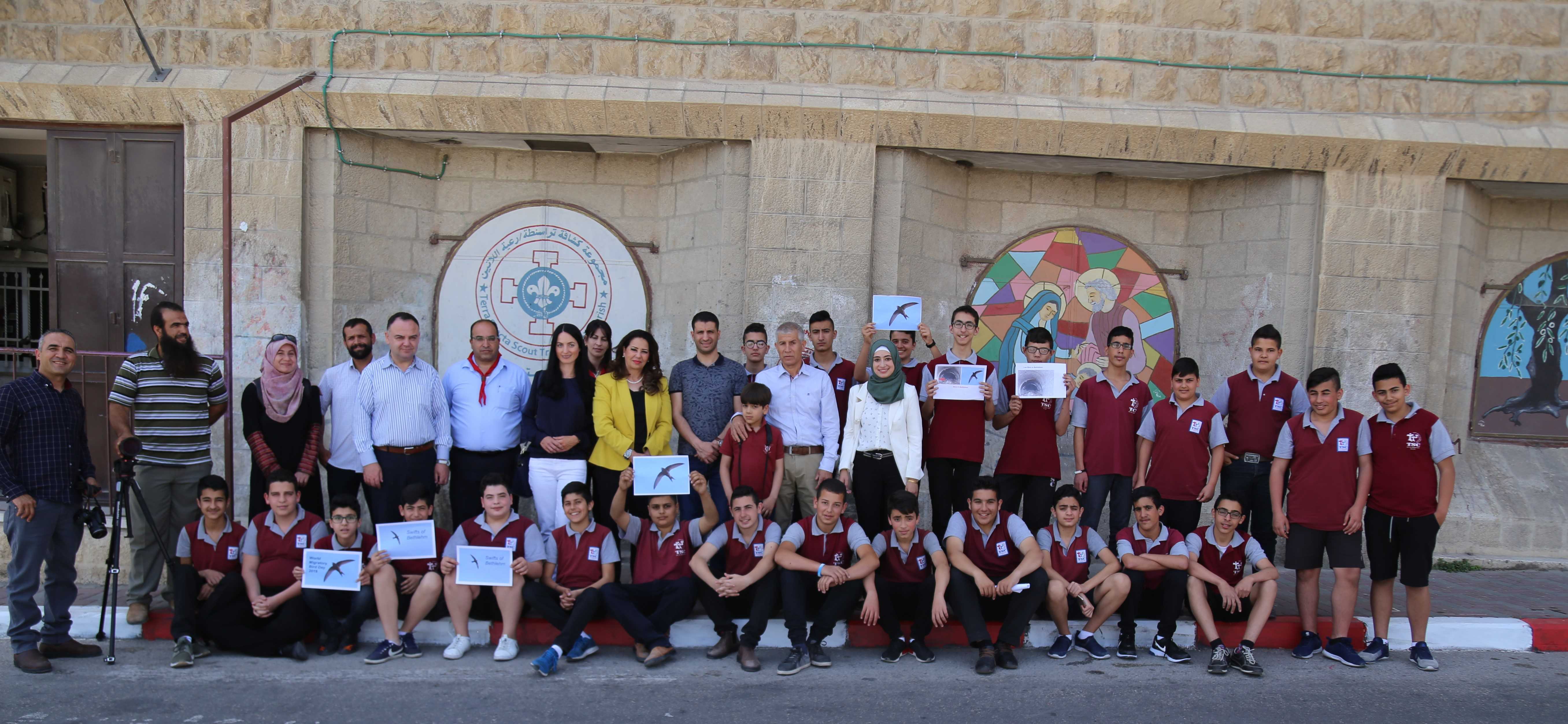  الاتيرة : فلسطين البيت الآمن لطائر السمامة والطيور المهاجرة لها
