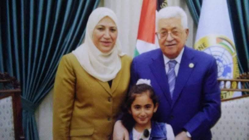 وزيرة المرأة.. ترد على منتقدي نشر صورة ابنتها على صفحة الوزارة (تسجيل صوتي)!