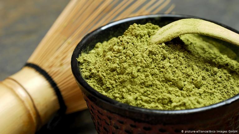 فقدت نصف وزنها وعادت رشيقة .. السر في شراب معين !