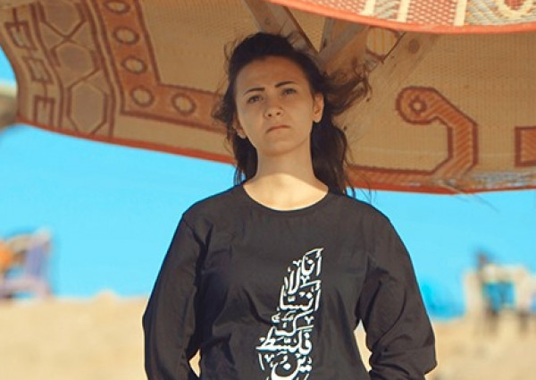 "شاشات الـ11 لسينما المرأة في فلسطين": فيلم "الكوفية"...حين تضمد الكوفية
