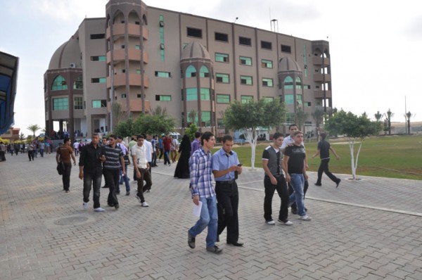 "جامعة فلسطين"تسمح للطلبة غير القادرين على دفع الرسوم دخول الامتحانات