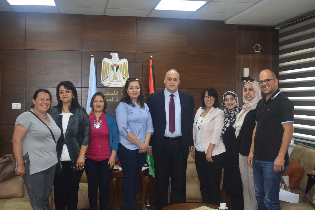 وزير العمل يبحث مع اللجنة الوطنية لتشغيل النساء سبل تعزيز التمكين الاقتصادي للمرأة

