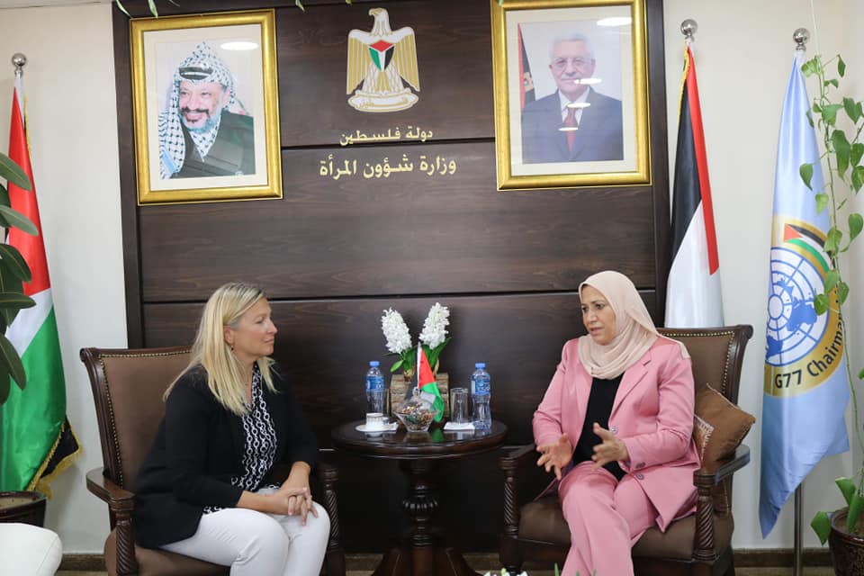 حمد تستقبل الممثلة الجديدة لصندوق الأمم المتحدة للسكان

