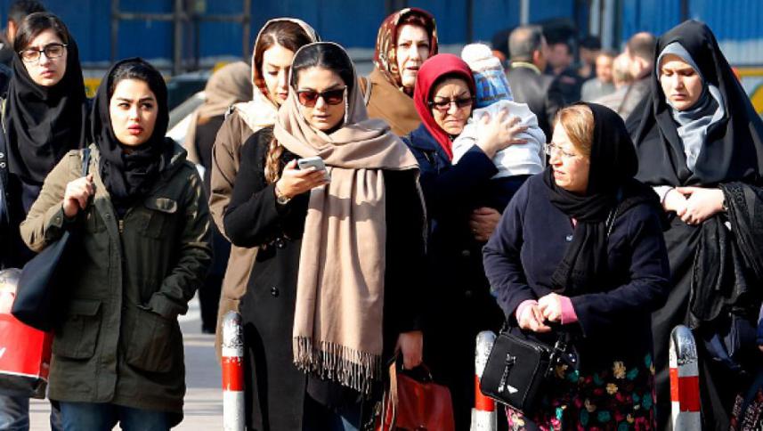 إيران.. عقوبات رادعة لمعارضات الحجاب الإلزامي