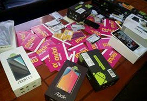الضابطة الجمركية تضبط شرائح وبطاقات تعبئة خلوية إسرائيلية ممنوعة قانونيا في رام الله