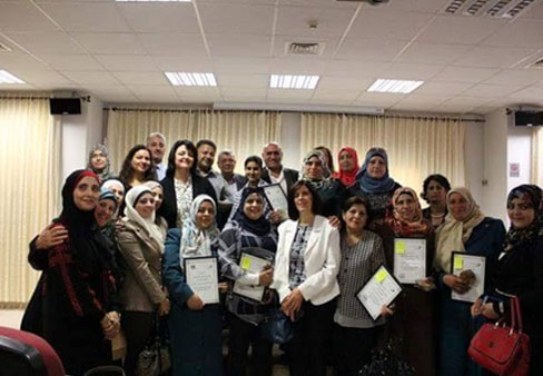 وزارة الإقتصاد الوطني تكرم عددا من النساء  الرياديات