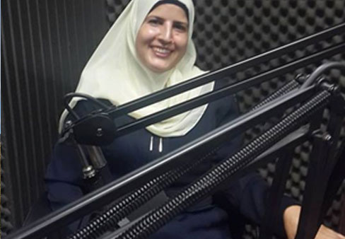 أول مأذونة شرعية في فلسطين
تحرير حماد: القضاء ليس حكرا على الرجل