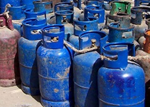 وزارة الاقتصاد تخطر مستوردي أسطوانات الغاز بتصويب أوضاعهم  حتى نهاية نيسان
