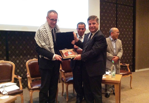 منظمة الصحة العالمية تدين إسرائيل بانتهاك حقوق المرضى الفلسطينيين