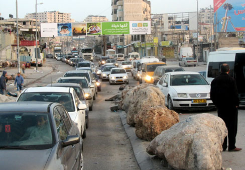 الاحتلال ينوي نقل حاجز قلنديا قرب مدخل مستوطنة عطروت الصناعية