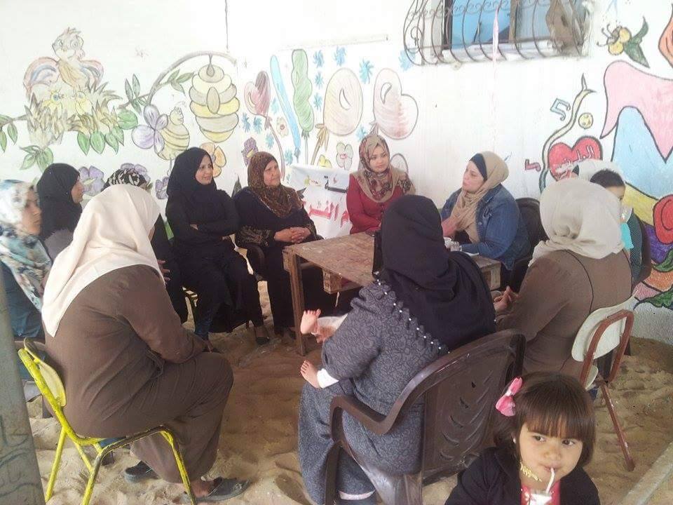 المرأة العاملة " تنفذ لقاءً توعوياً بعنوان "الأثار النفسية المترتبة علي النساء اثر العدوان الاخير عام 2014"
