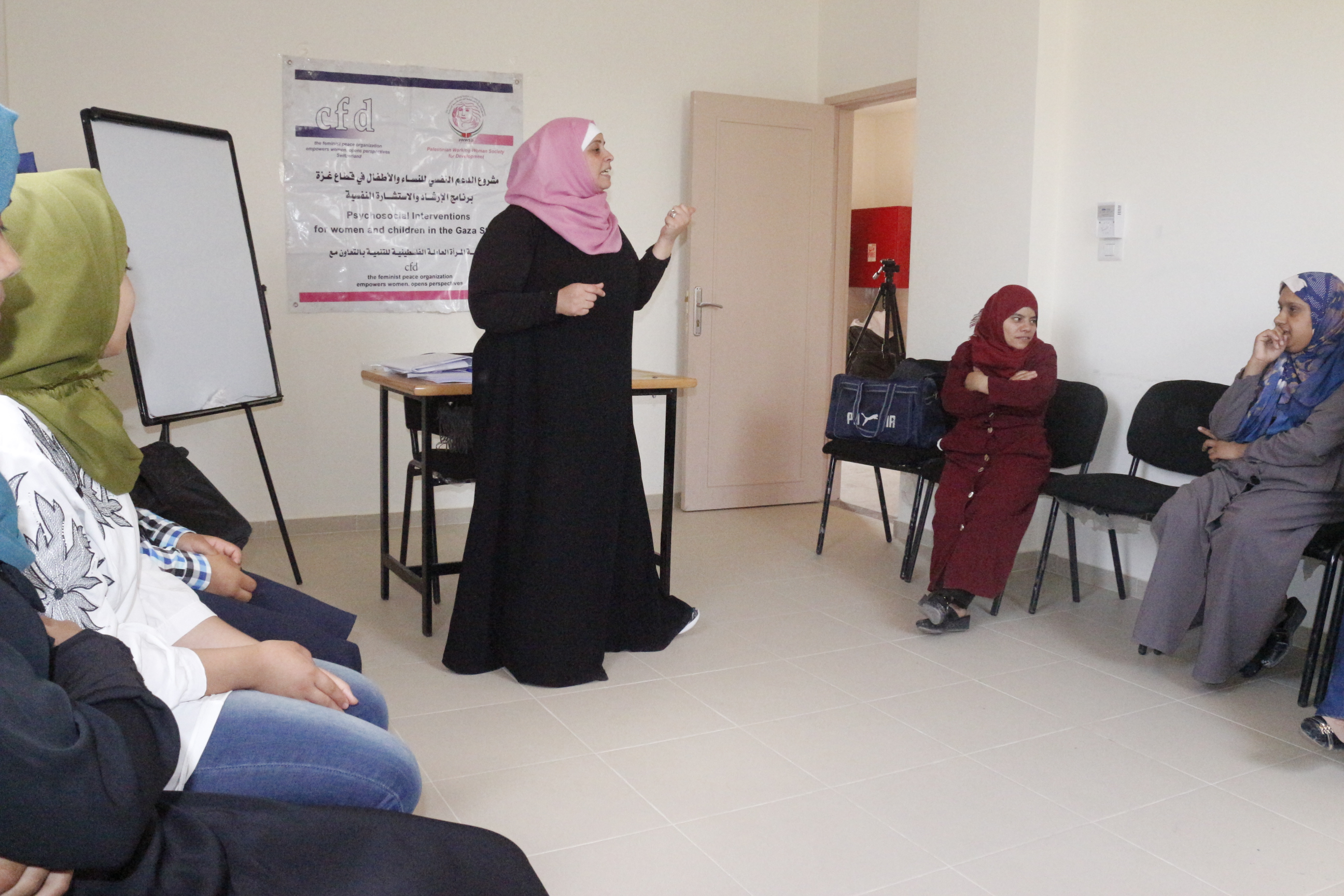 جمعية المرأة العاملة تختتم تدريب مجموعة تطويرية 