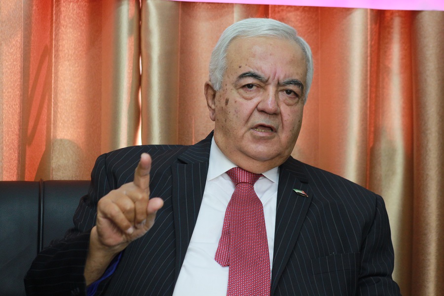وزير العمل أبو شهلا يبحث مع نظيره الأردني القضايا العمالية المشتركة
