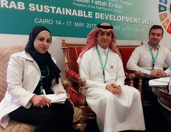 فلسطينية تقدم ورقة عمل حول واقع الشباب في مؤتمر التنمية المستدامة
