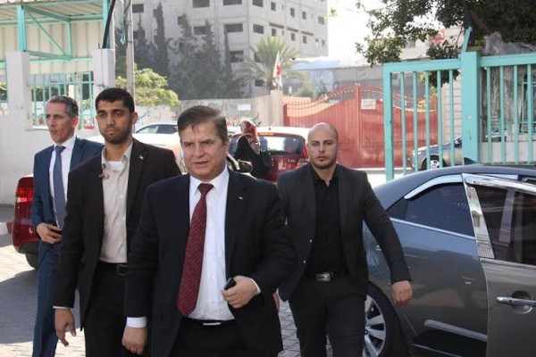 وزير الصحة يتفقد مستشفى بيت جالا ومديرية صحة بيت لحم ويعد بتطويرهما
