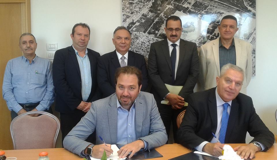 كهرباء القدس توقع مذكرة تفاهم مع مجموعة زورلوا التركية في مجال الطاقة المتجددة