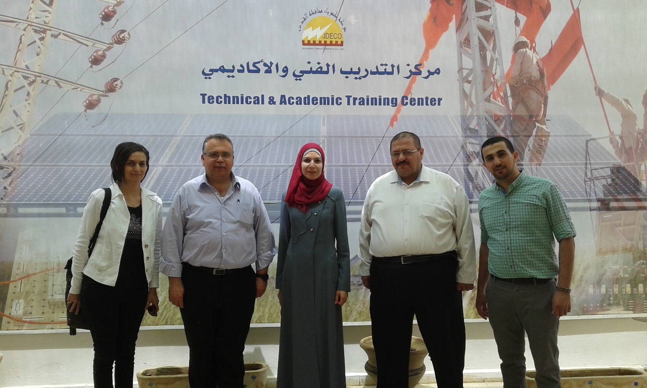 كهرباء القدس تحتضن الاجتماع الثالث لمجموعة عمل الطاقة البديلة 
