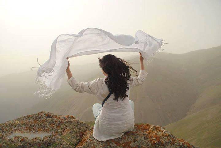 #whitewednesdays: Iranian Women Protest Strict Dress Code